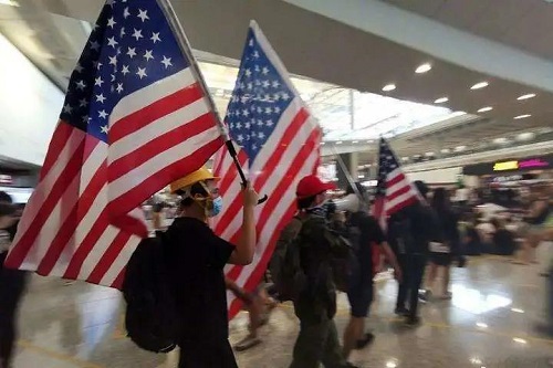 1591238989692541.jpg 舉旗.jpg